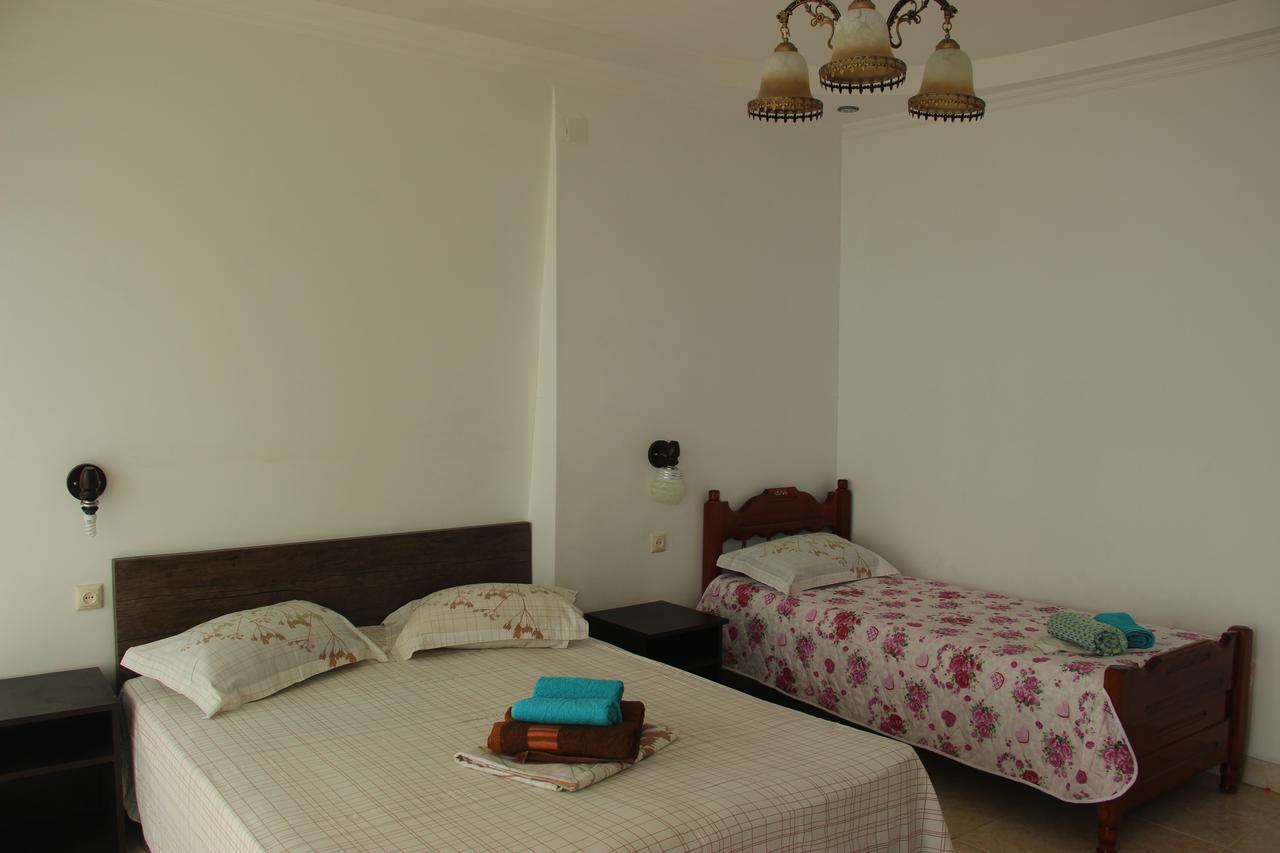 Badu Guest House Kvariati Exterior foto
