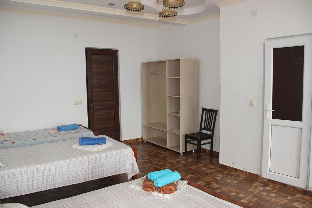 Badu Guest House Kvariati Exterior foto