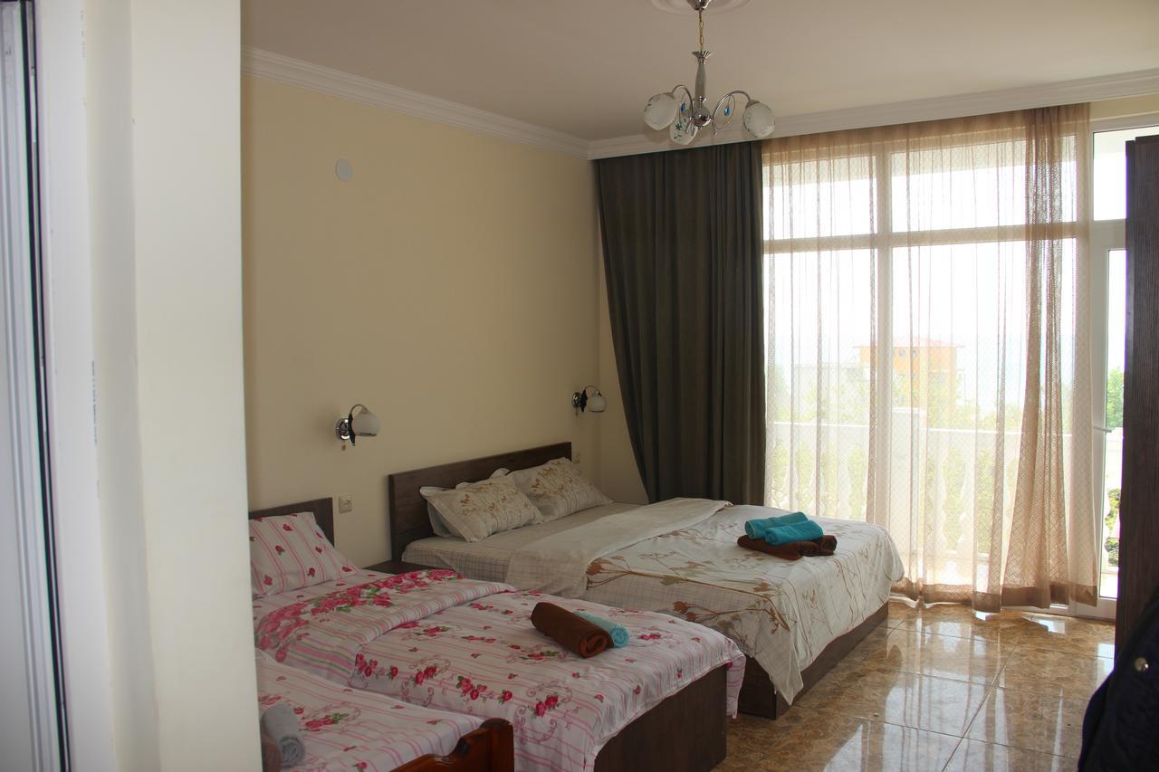 Badu Guest House Kvariati Exterior foto