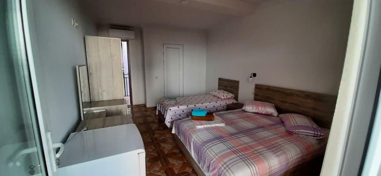 Badu Guest House Kvariati Exterior foto